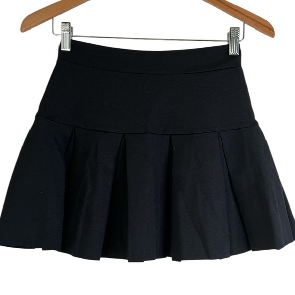 Urban Outfitters Black Pleated Mini Skirt - Picture 1 of 5